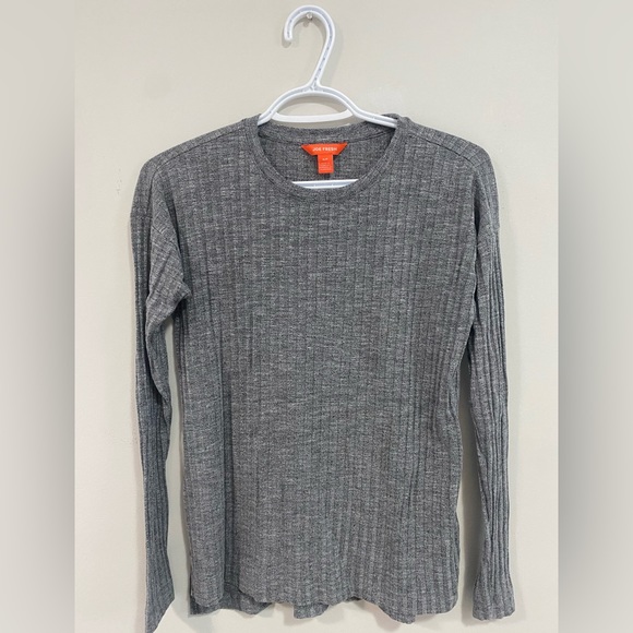 Two Joe Fresh Long Sleeve shirts. - Picture 3 of 7